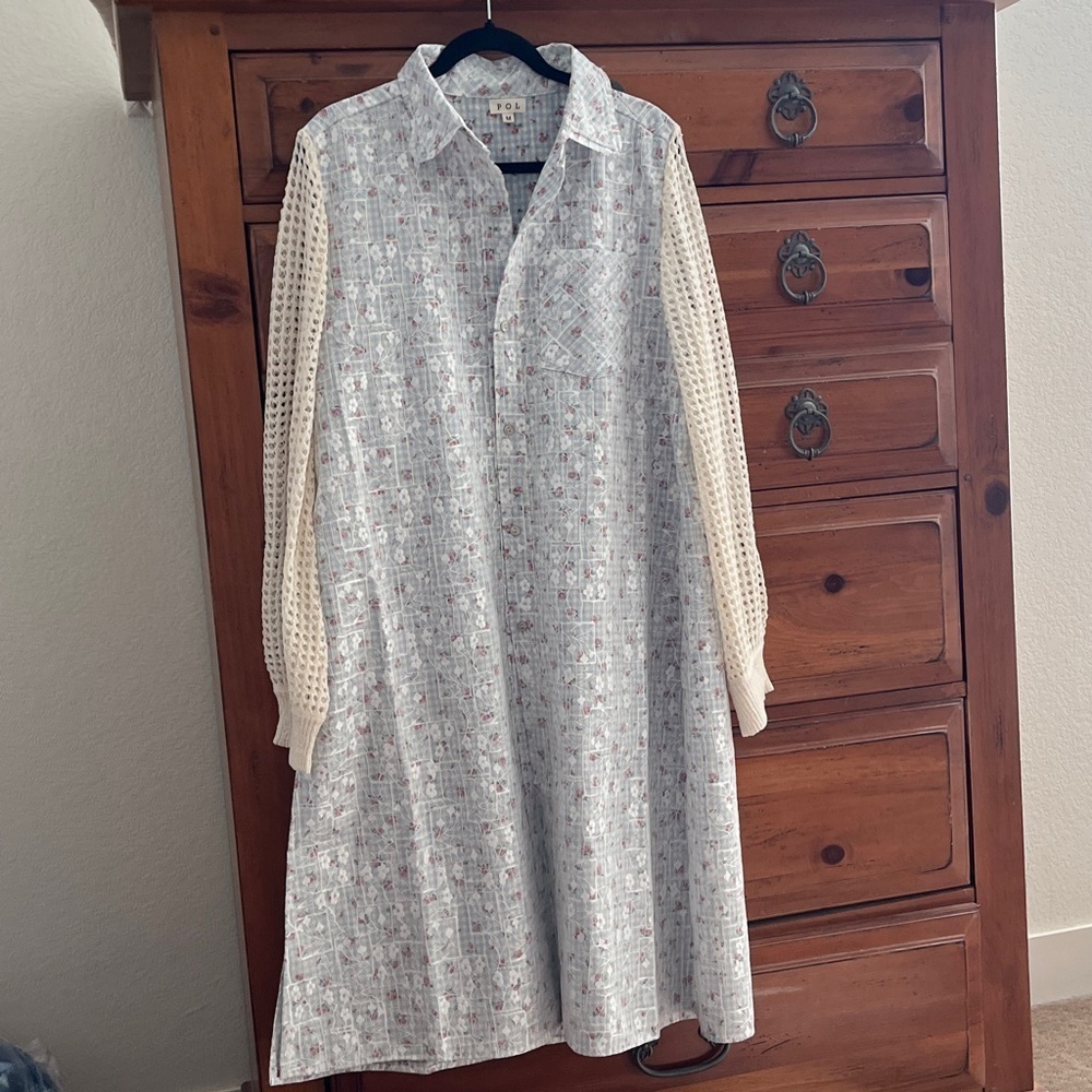 POL Blue Gingham Floral Shirt Shacket Size Medium NWOT